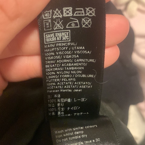 3/$15 Top Shop Floral Bomber Small - Picture 4 of 4